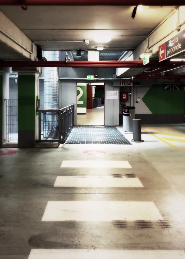 1700183844407196.jpg 停车场2 (2).jpg